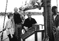 Petra Pau, Roland Klaus und Dietmar Bartsch auf der Albin Köbis zur Hanse-Sail in Rostock; Foto: Tilo Gräser