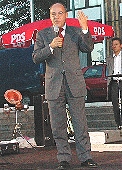Gregor Gysi auf der Wahlkundgebung auf dem Helene-Weigel-Platz; Foto: Axel Hildebrandt