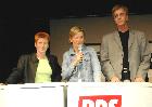 Wahlkampfabschluss in der Arena mit Petra Pau, Gesine Lötzsch und Dietmar Bartsch; Foto: Axel Hildebrandt