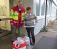 Spende für Flüchtlinge in FU-Halle; Foto: Axel Hildebrandt