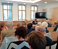 &Ouml;ffentliche Lesung in Adlershof; Foto: Elke Brosow